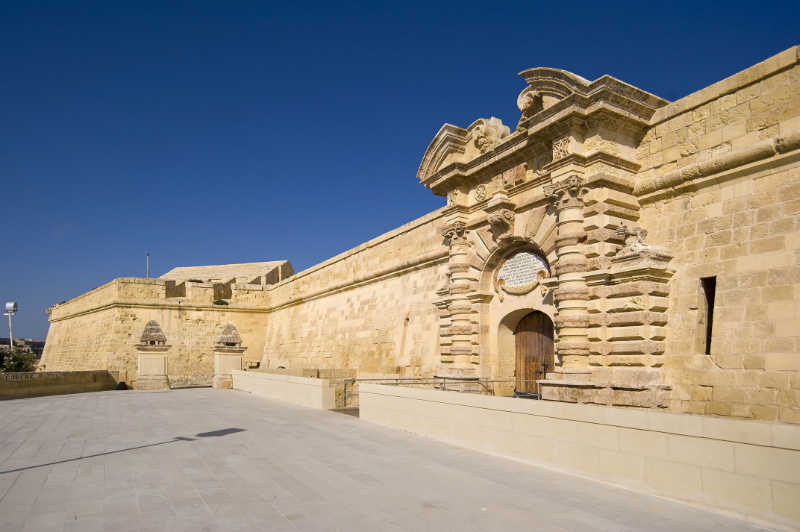 Restoration of Fort Manoel