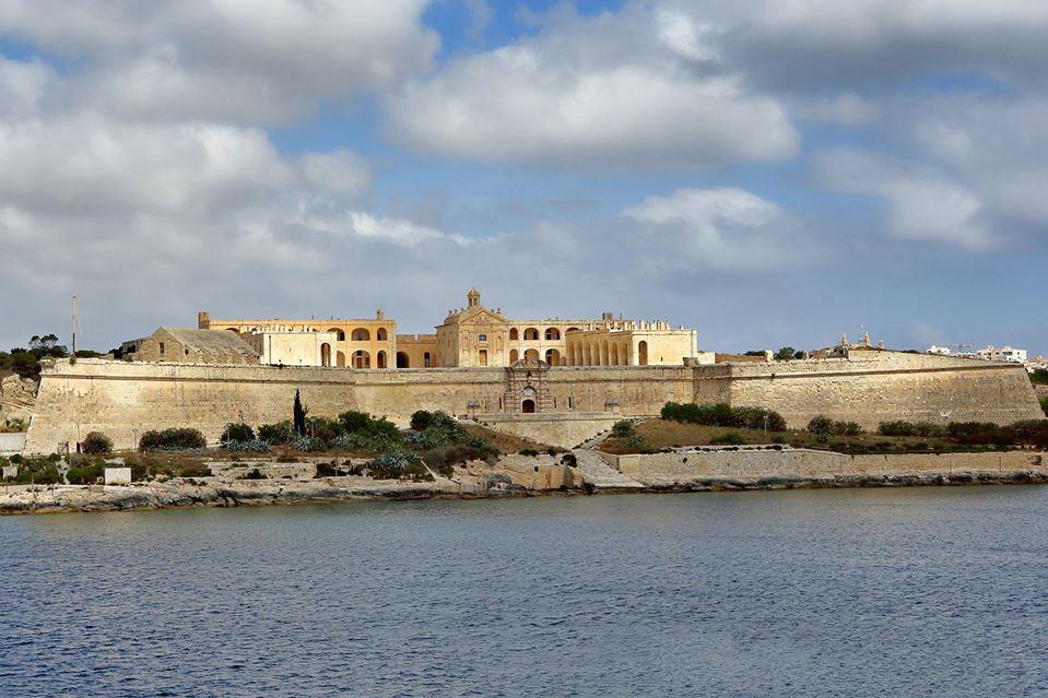 Fort Manoel
