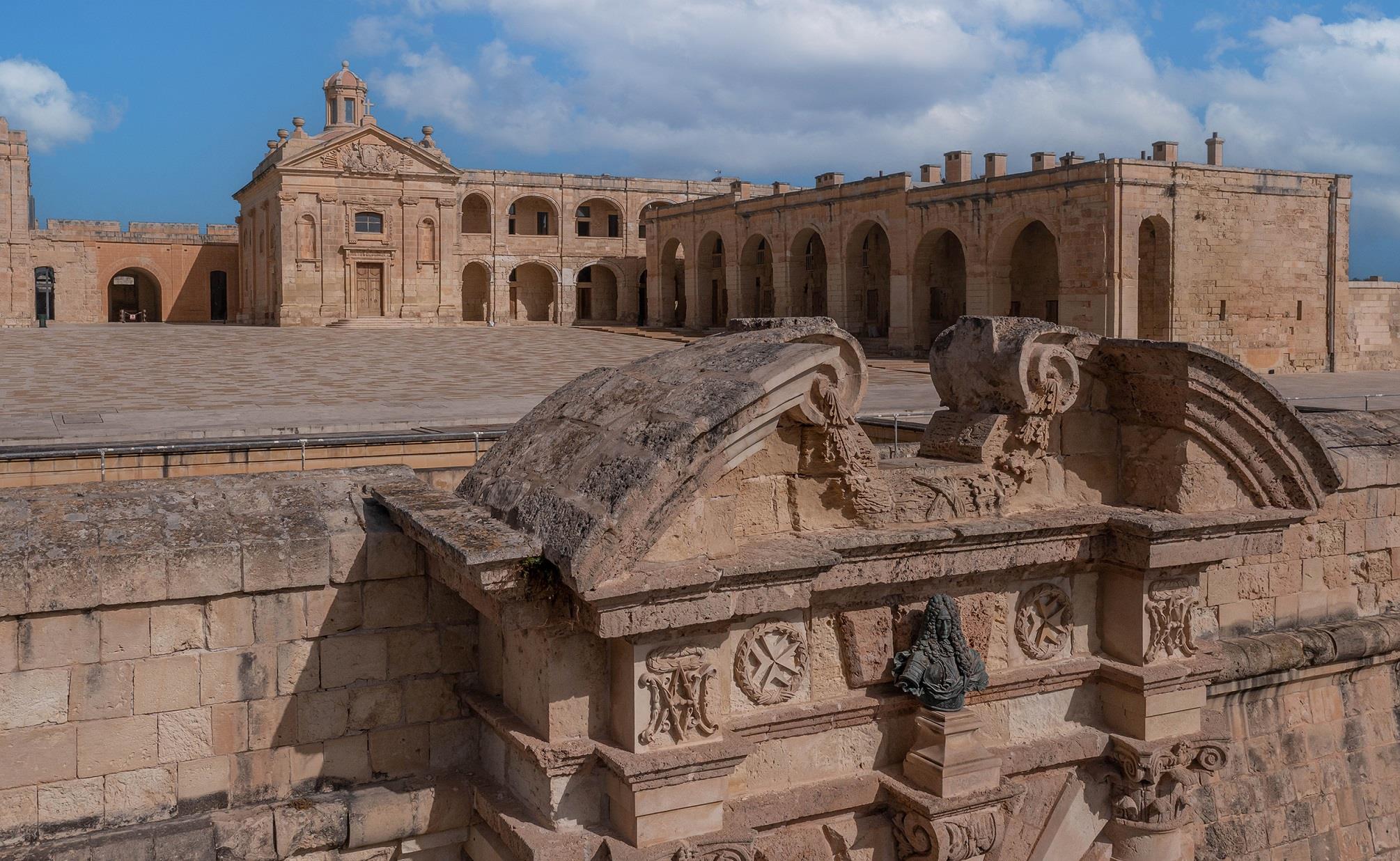 Fort Manoel