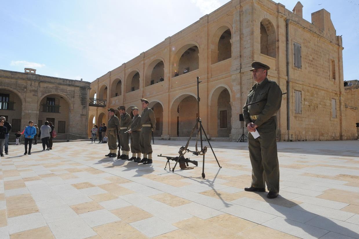 Fort Manoel